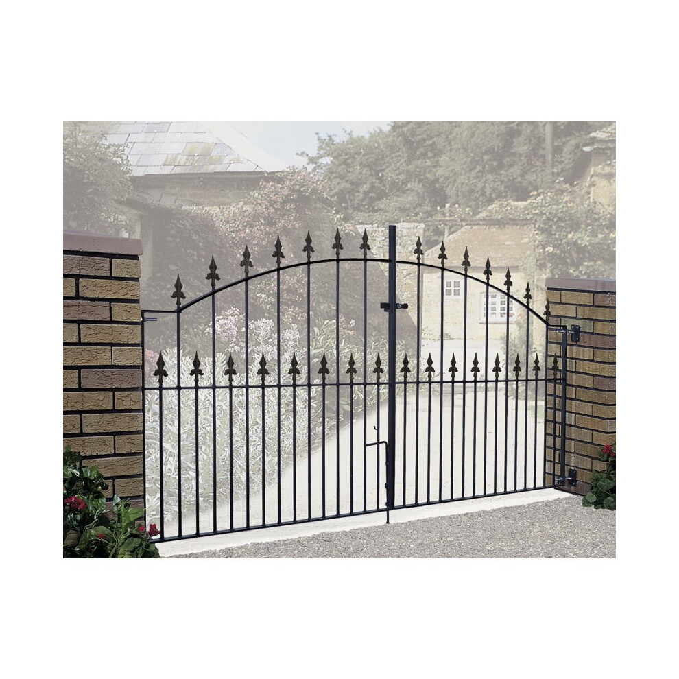 (2134mm (7ft) GAP X 1255mm High) Saxon Spear-Top Arched Driveway Garden Gates Metal