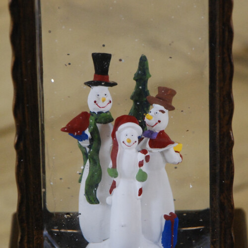 Snow Time 28cm High Water Lantern with Trio Snowmen Scene Battery Powered LED 1