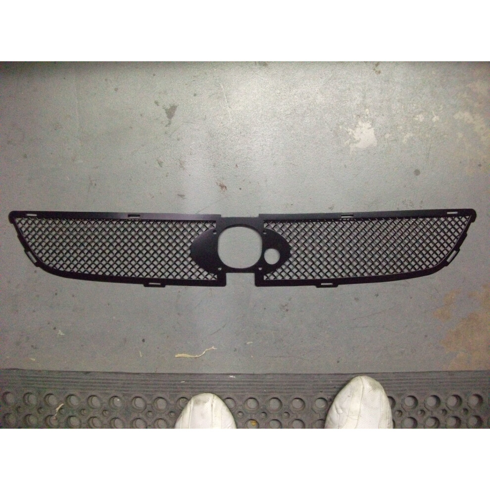 Ford Focus Mk2 Rs - Upper Grille (With Locking Mechanism) (2008 To 2011) 5060448595228