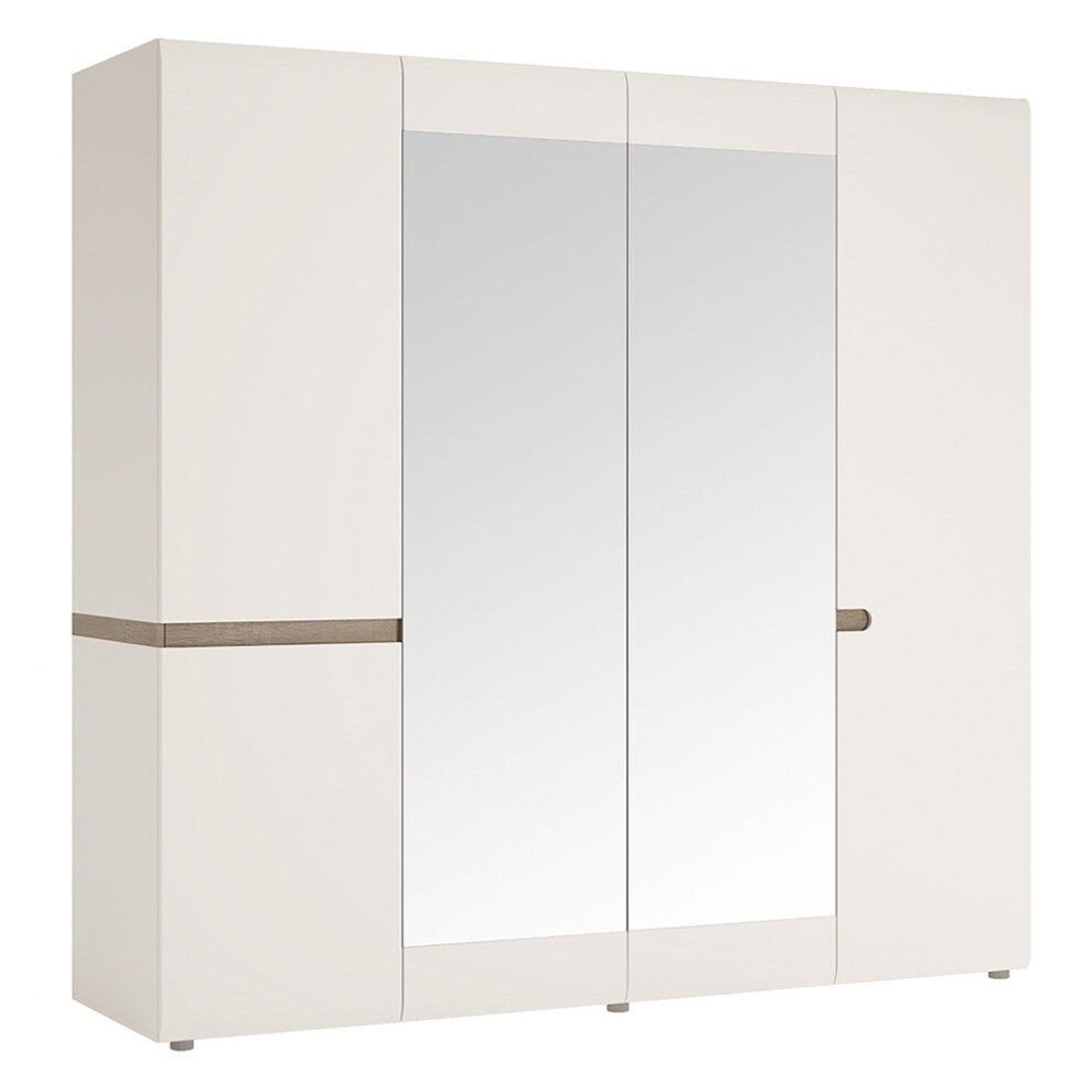 4 Door Robe with mirrors and Internal shelving