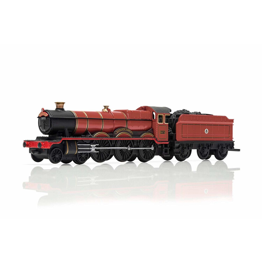 Corgi CC99724 Harry Potter Hogwarts Express Model Train