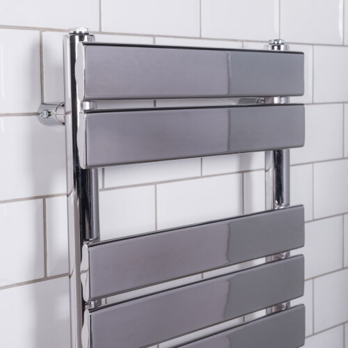 WarmeHaus Juva 800 x 450mm Chrome Flat Panel Heated Towel Rail 1