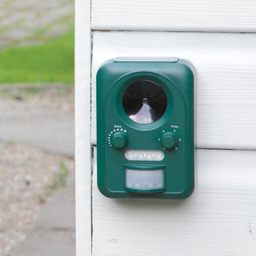 Easylife Solar Garden Pest Repeller 2