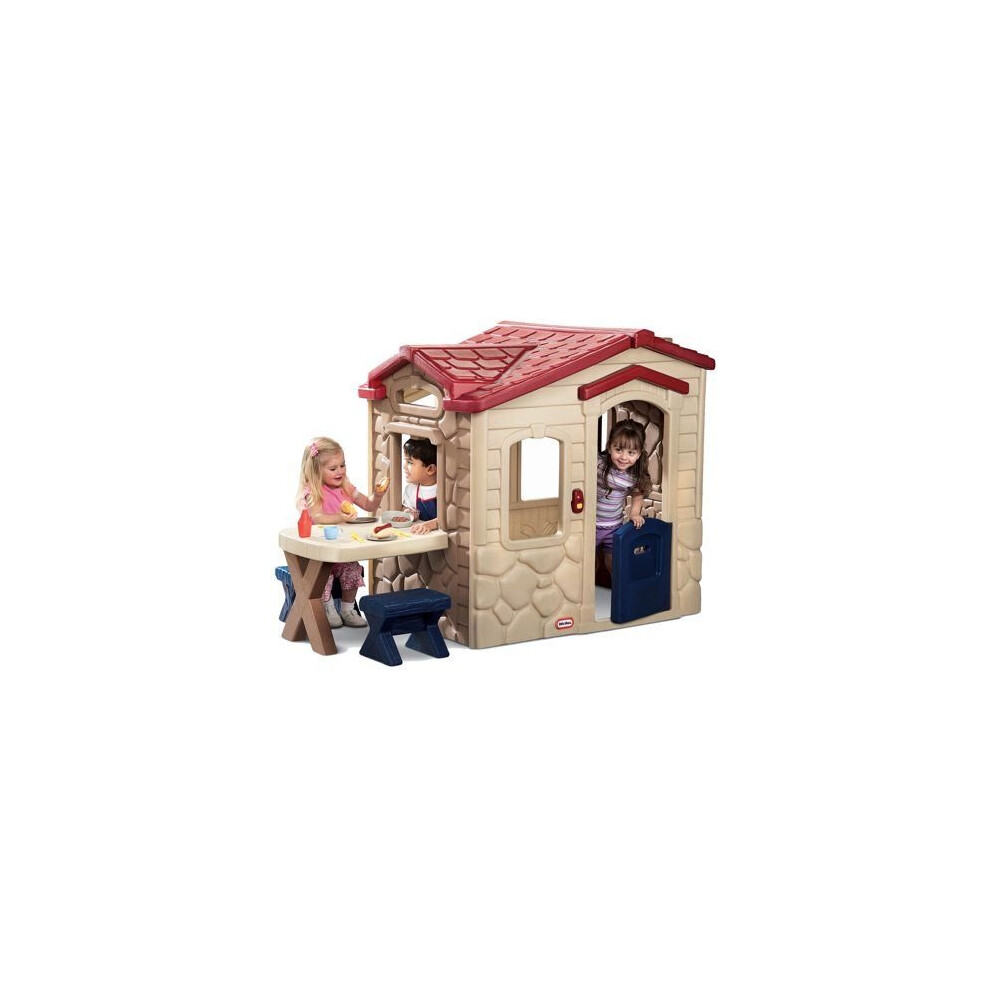 Little Tikes Picnic on the Patio Playhouse