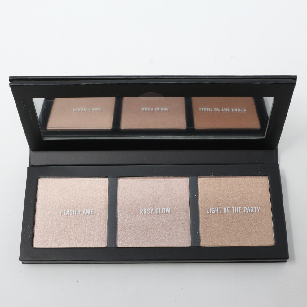 MAC Highlighter Palette Hyper Real Glow Flash & Awe-image-OPC-P5NH2KQ-NEW