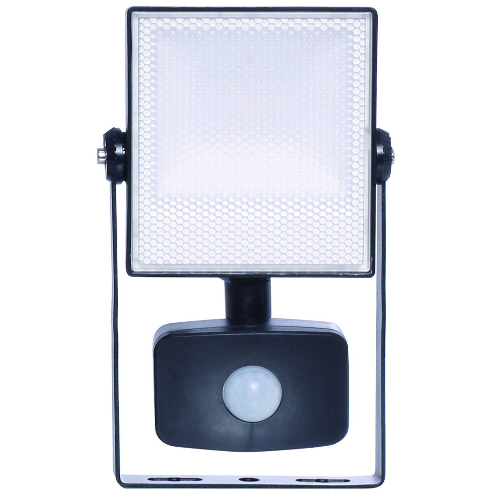 Energizer Slim Line LED Flood Light With PIR (UK Plug)