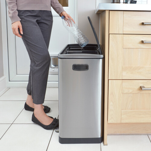 Black + Decker Black+Decker 40L Soft Close Recycling Pedal Bin 2
