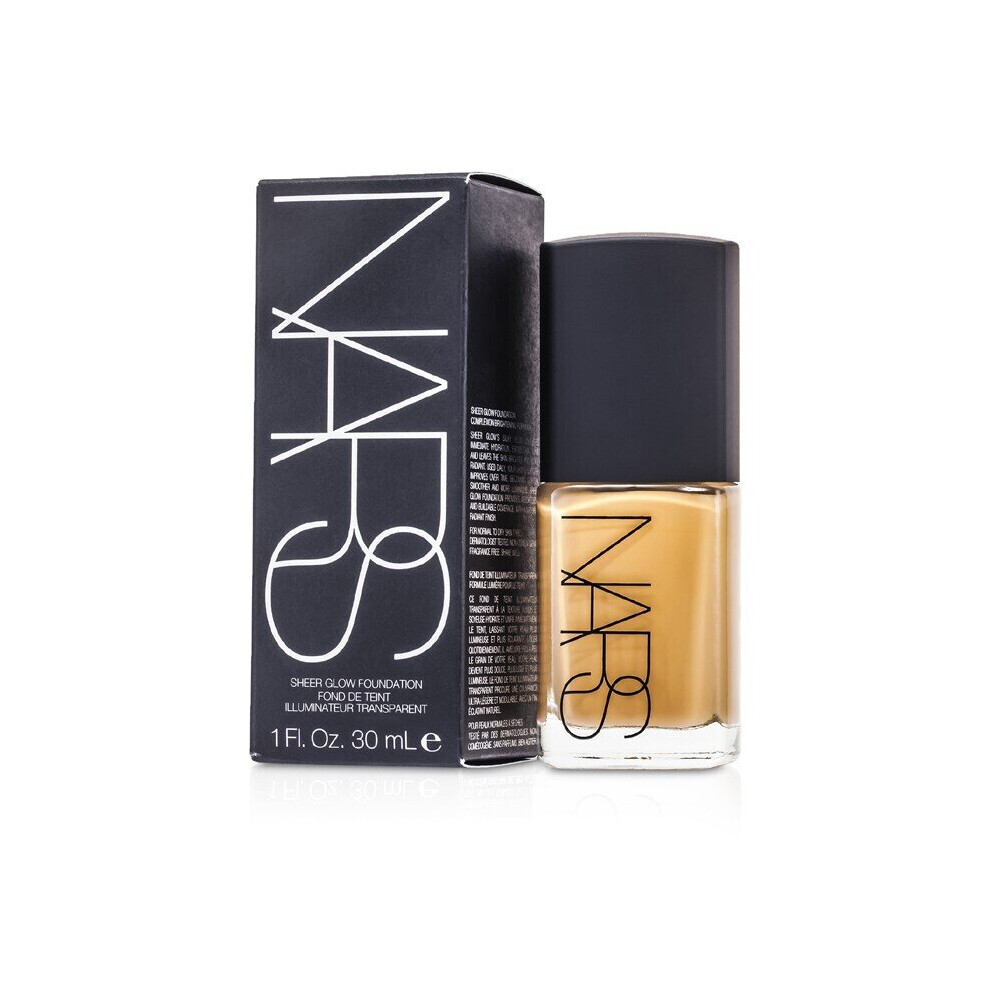 NARS Sheer Glow Foundation - Stromboli (Medium 3 - Medium with Olive Undertone) 30ml/1oz