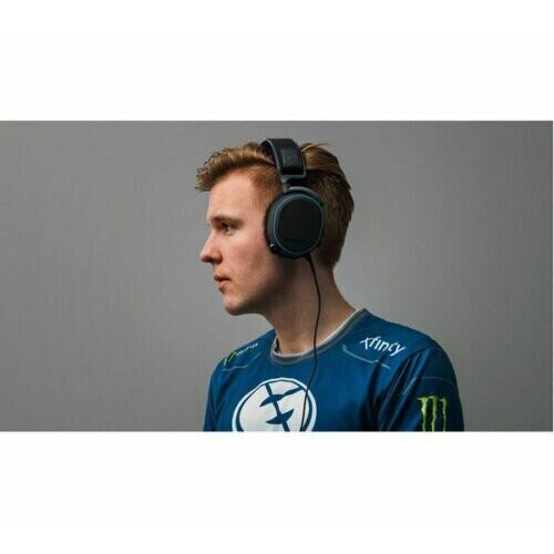 SteelSeries STEELSERIES Arctis Pro + GameDAC 7.1 Gaming Headset - Black 1