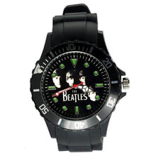 The Beatles Quartz Round Silicone Band Bw Dial Black