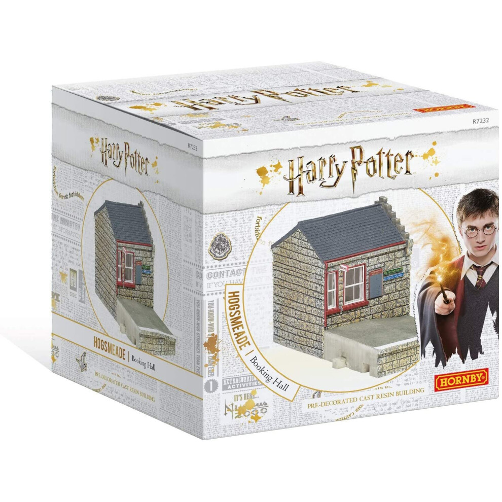 Hornby R7232 Hogsmeade Station Booking Hall Resin Building, Multi Colour