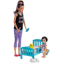 Barbie GHV88 Skipper Babysitters Inc Doll & Accessories - Nighttime Babysitting Set: Skipper, Toddler, Bed, Glow Pajamas, Storybook, Toothbrush