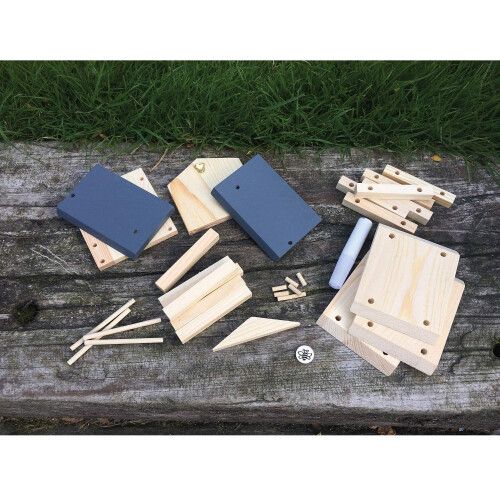 Apples to Pears Build A Bee Hotel 2