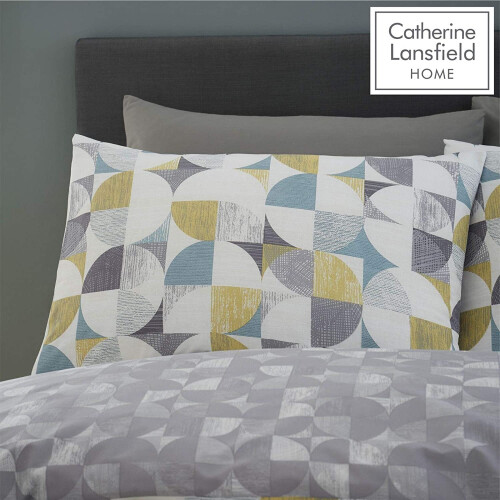 Catherine Lansfield Catherine Lansfield Retro Circles Easy Care Double Duvet Set Multi 1