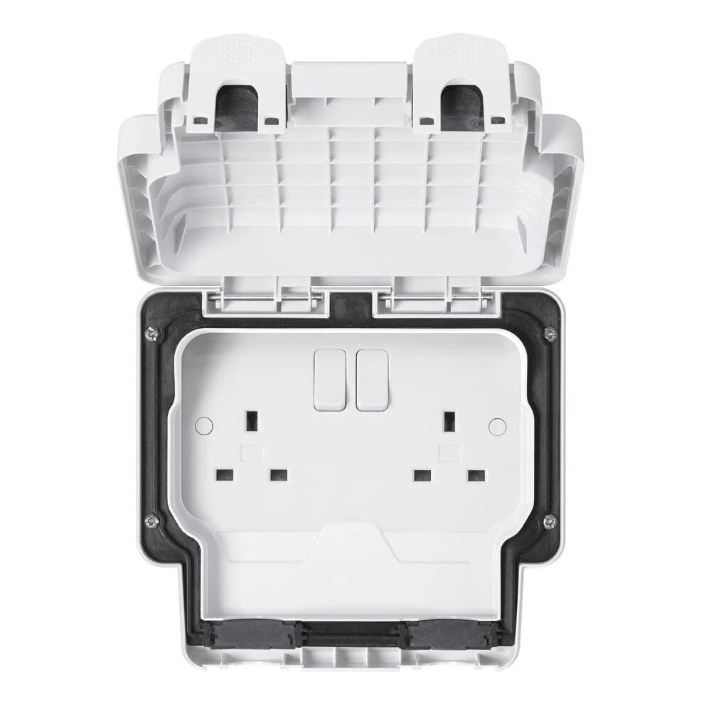 Mk Masterseal Plus K56482whi 13 Amp 2-Gang Switched Socket 5017490581006