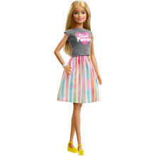 Barbie Yll   tysurat nuken ja tarvikkeiden kanssa Blonde