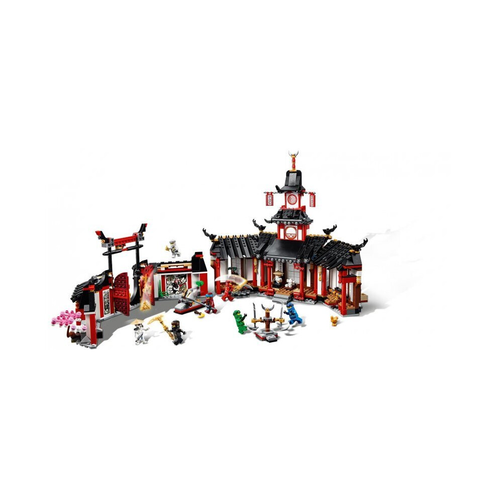 Lego ninjago 2025 legacy 70670