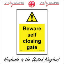 (300 x 400mm - 12 x 16, Dibond / Composite Aluminium) WS997 Beware Self Closing Gate Sign keep clear do not park here warning area