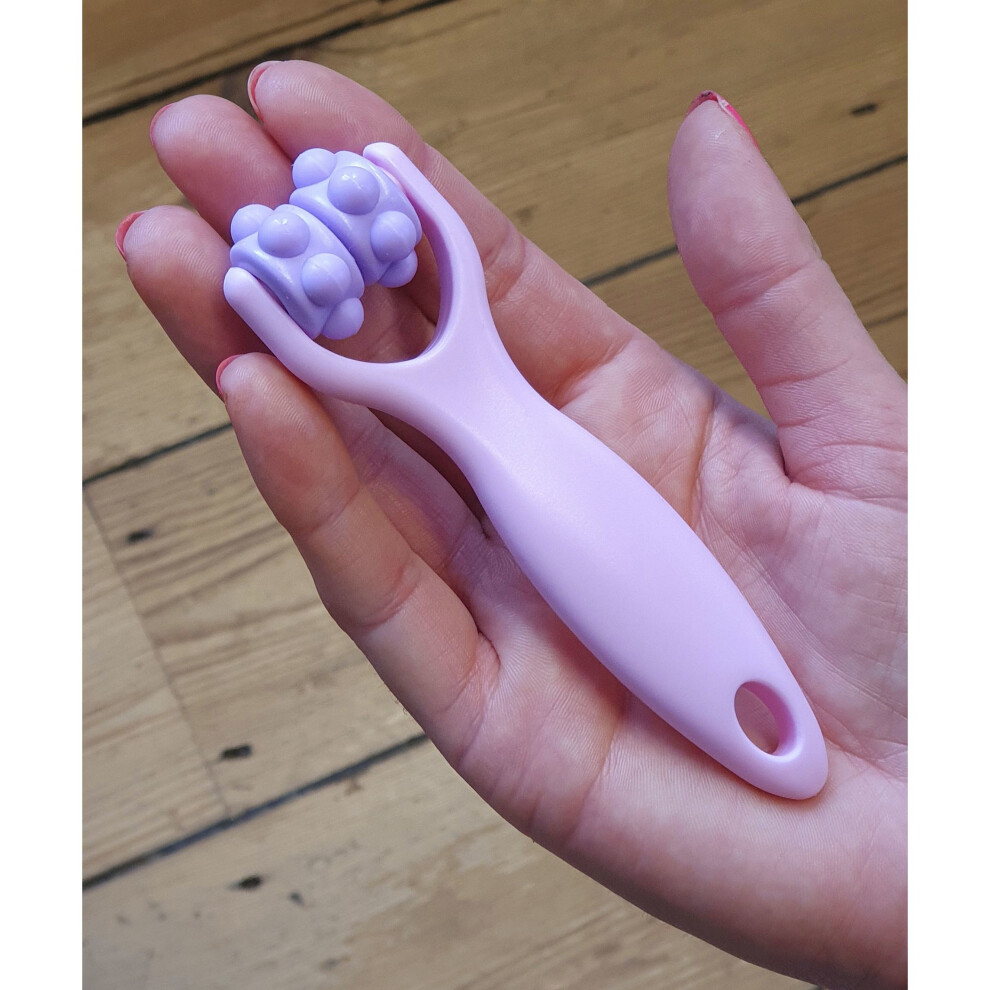 Daiso Beauty Cheek Roller - Facial Massager
