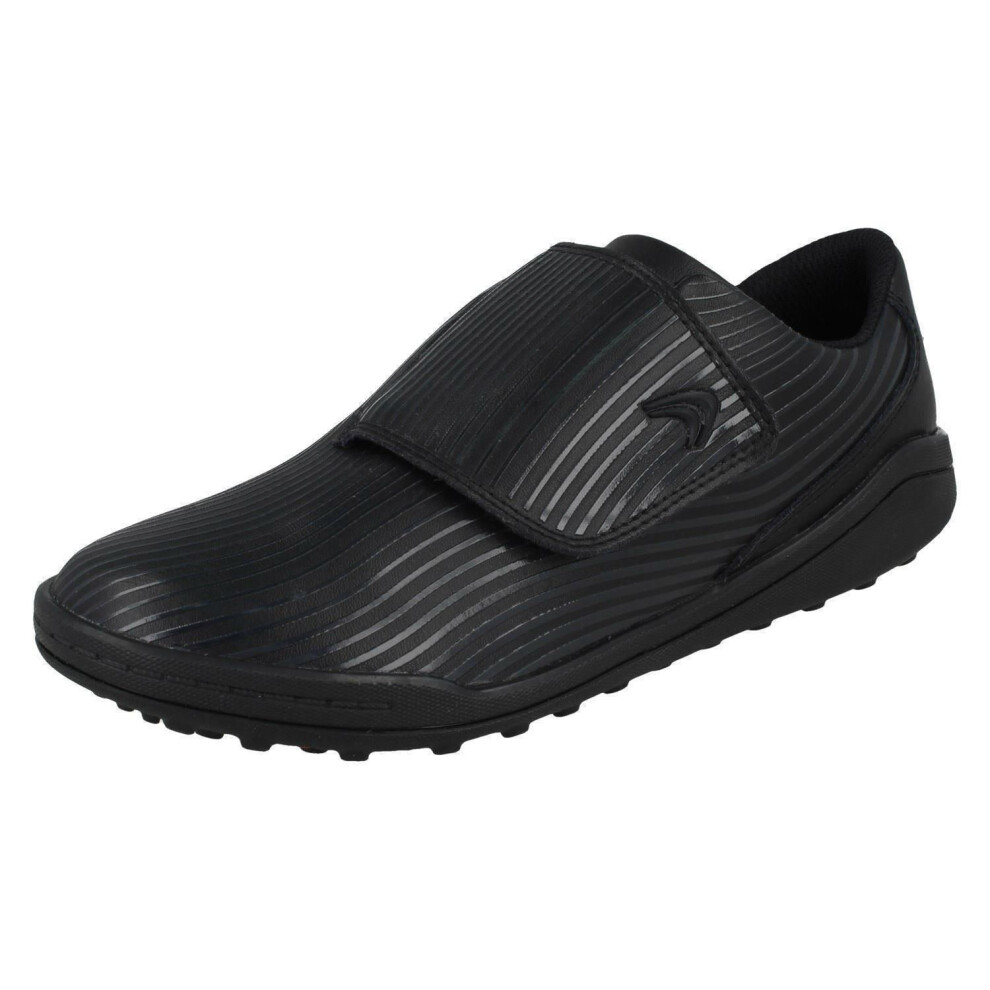 (Black, UK 11 Child) Boys Clarks Washable Trainers Circuit Swift - G Fit