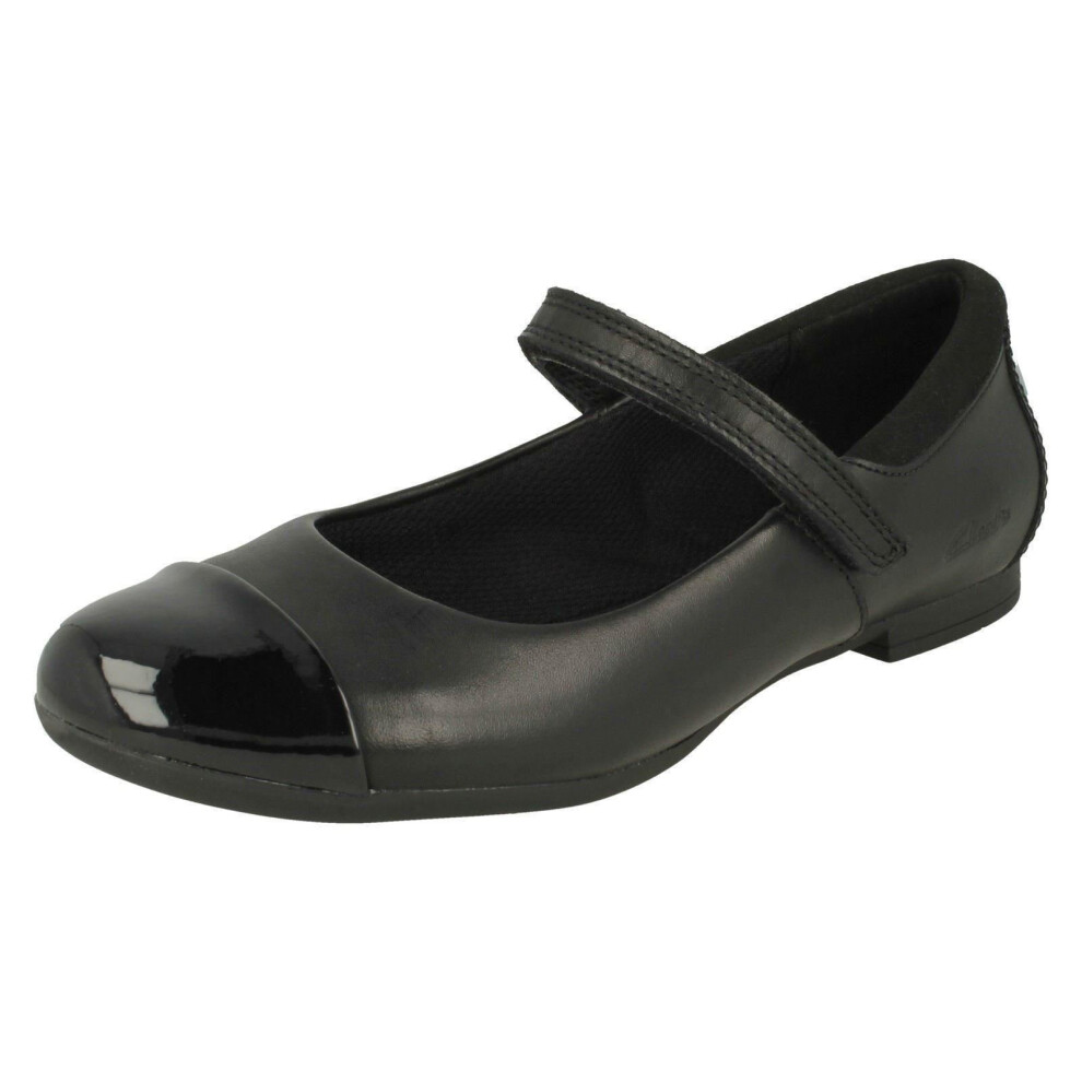 Clarks (Black, Uk 1.5 Child) Girls Mary Jane Style School Shoes Scala Gem Y - E Fit