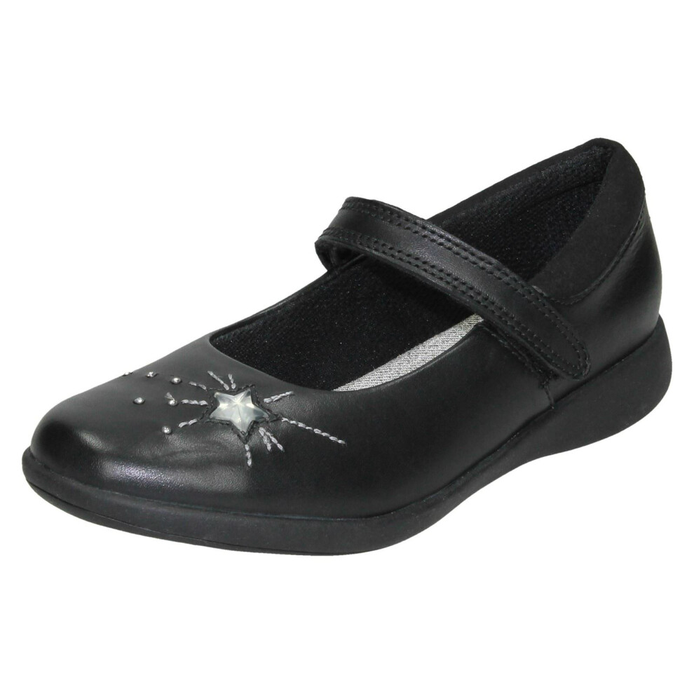 Clarks (Black, Uk 7 Infant) Girls Formal School Shoes Etch Spark - G Fit