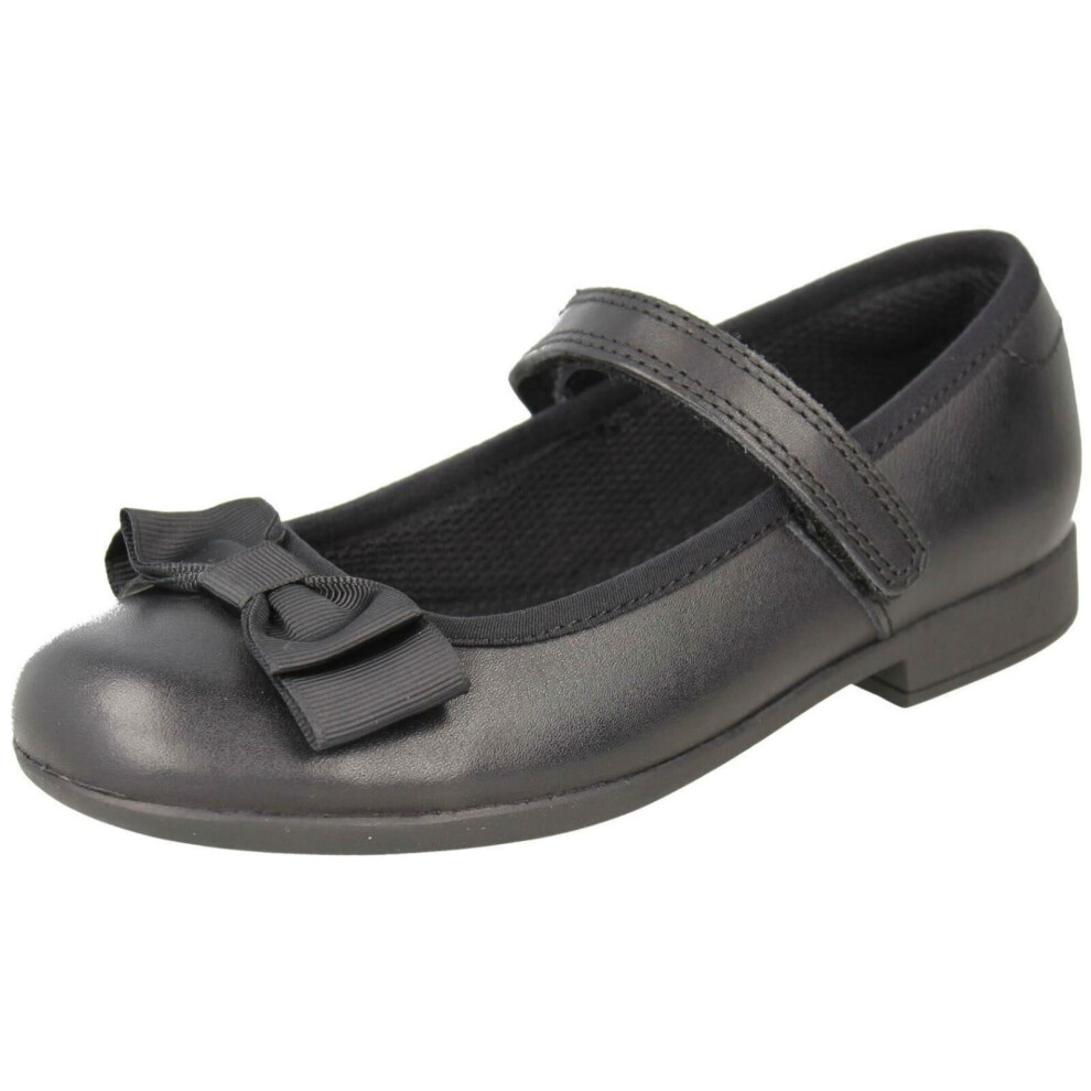 (Black, UK 1.5 Child) Girls Clarks Formal/School Shoes Scala Tap - F Fit