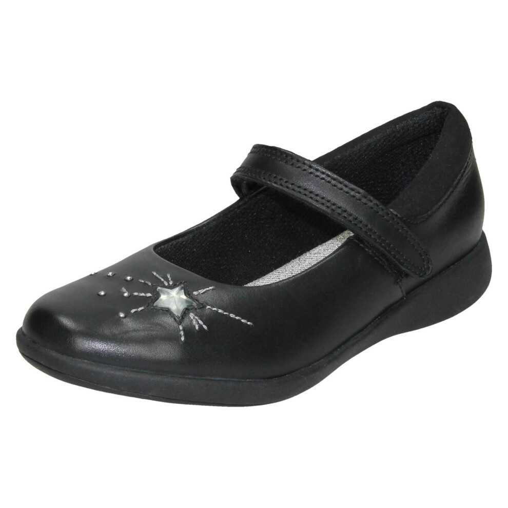 Clarks (Black, Uk 7.5 Infant) Girls Formal School Shoes Etch Spark - F Fit