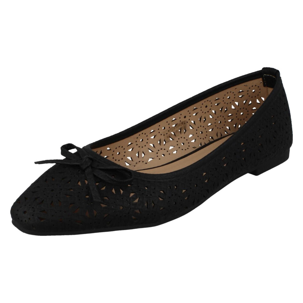 (Black, UK 8) Ladies Spot On Ballerina Flat Shoes F80460