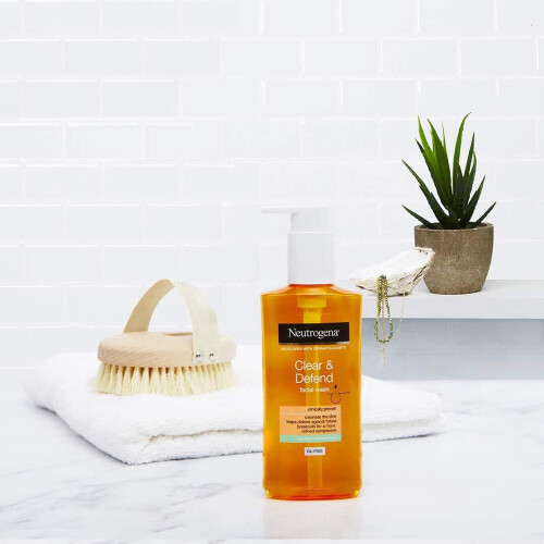 Neutrogena PERSISTENTTI NAPPUJEN PUHDISTUSGEELI 200 ml 2