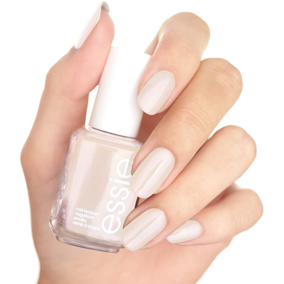 Essie - nail polish Wrap me Up