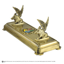 Hogwarts Wand Stand Accessory from Harry Potter - Noble Collection...