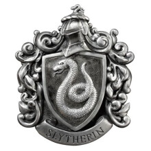 Slytherin Crest Wall Plaque from Harry Potter - Noble Collection...
