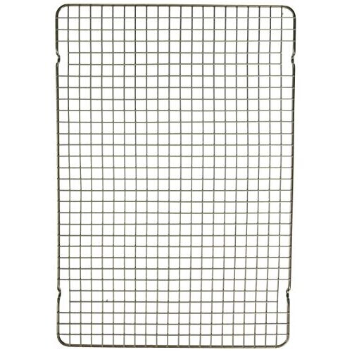 Nordic Ware 43343 Ανθεκτικό Ταψί και Δίκτυο Ψύξης (1/2 Φύλλο), Ένα Μέγεθος, Χάλυβας