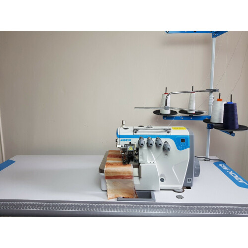 JACK E4 - 4 Thread Overlocker Direct Drive Motor Industrial Sewing Machine 1