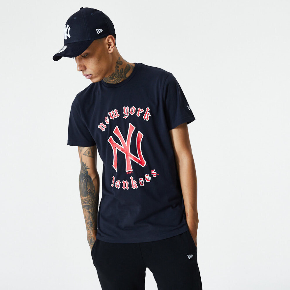 (L) New Era MLB Retro Team Logo T-Shirt ~ New York Yankees