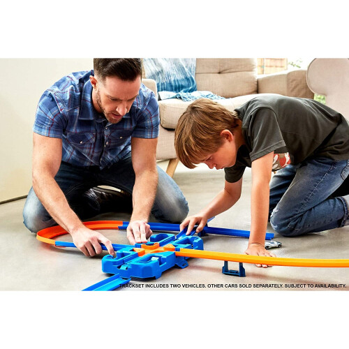 Hot Wheels Hot Wheels Deluxe Stunt Box Set 2
