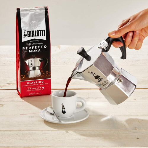 Bialetti Bialetti Moka Express Aluminium Stovetop Coffee Maker (3 Cup) 2