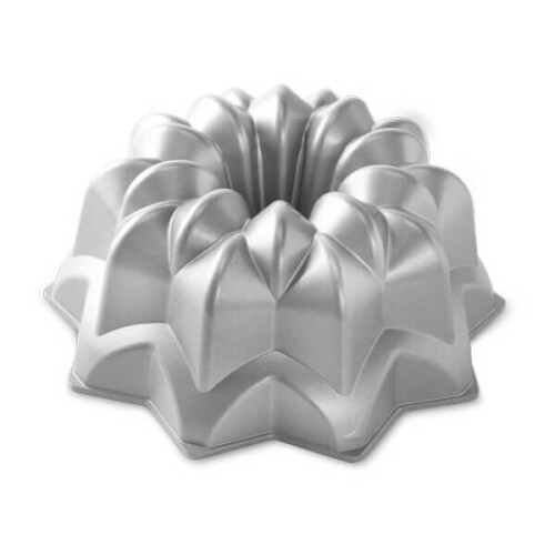 Nordic Ware Star Bundt Pan
