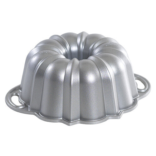Nordic Ware Platinum Collection Bundt Pan, 6-Cup