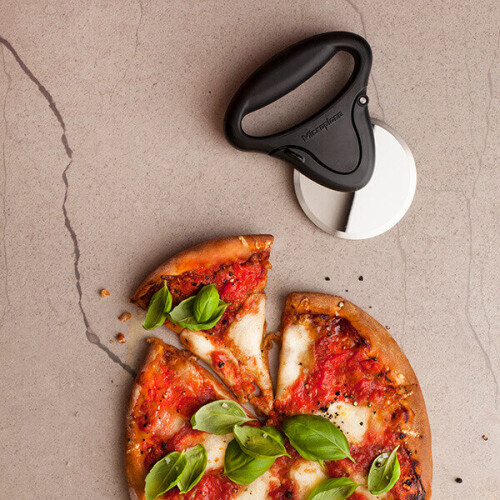 Microplane Microplane Black Pizza Cutter 2