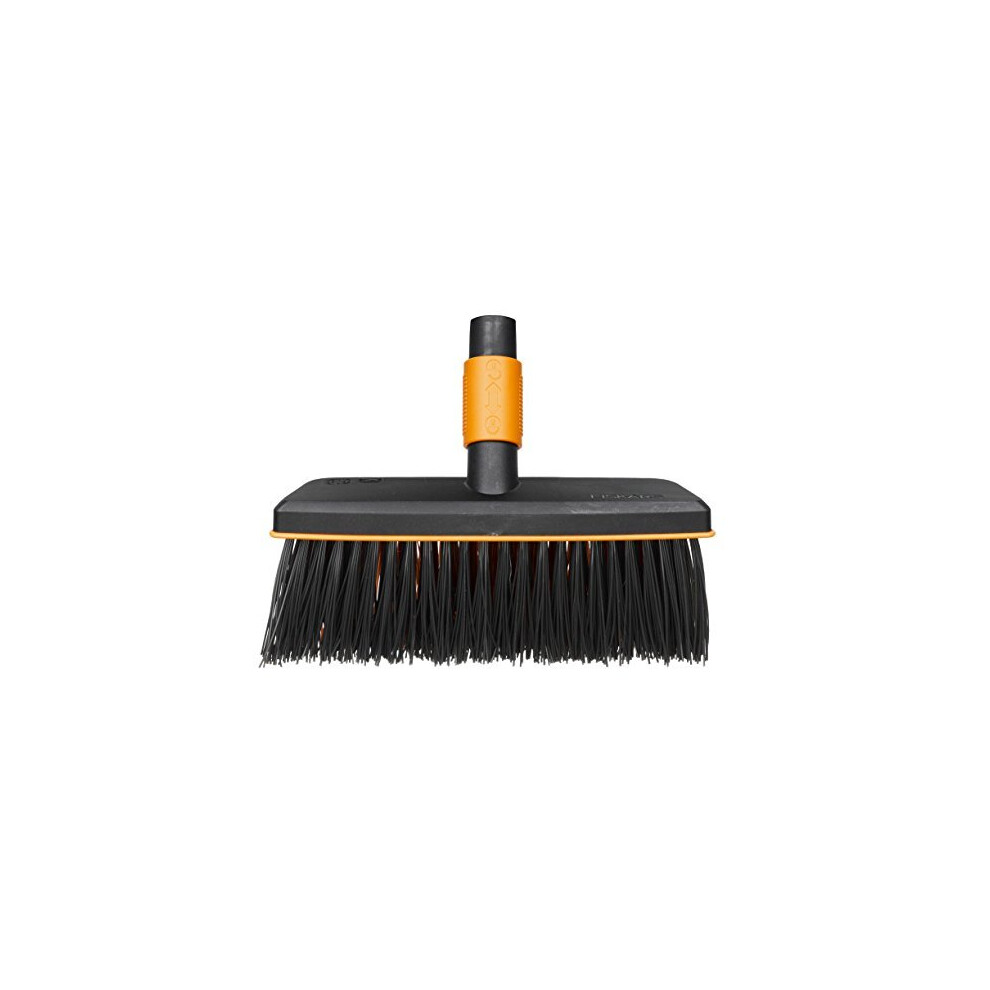 Fiskars QuikFit Yard Broom, broom head, Width: 26 cm, Synthetic bristles, Black/Orange, 1001417