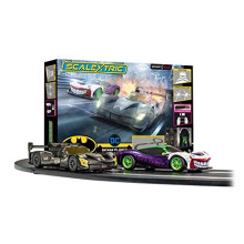 Scalextric Spark Plug - Batman vs Joker Slot Car Racing Set