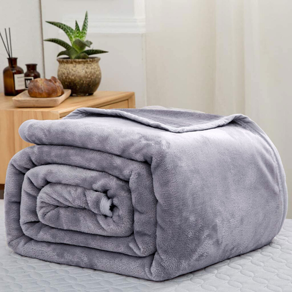 (King) Silver Light Weighted Luxury Mink Blanket UK Size