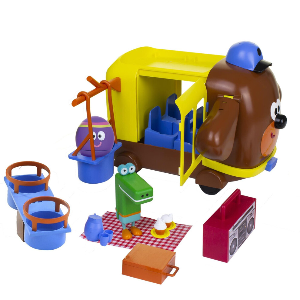 Hey Duggee Adventure Bus Playset