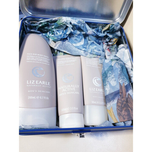 Liz Earle Liz Early shower and shave collection set 2