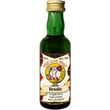 Brodie Clan Crest Miniature Whisky Collectable 5cl Bottle, Made in Scotland