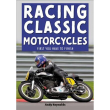 Racing Classic Motorcycles | Paperback