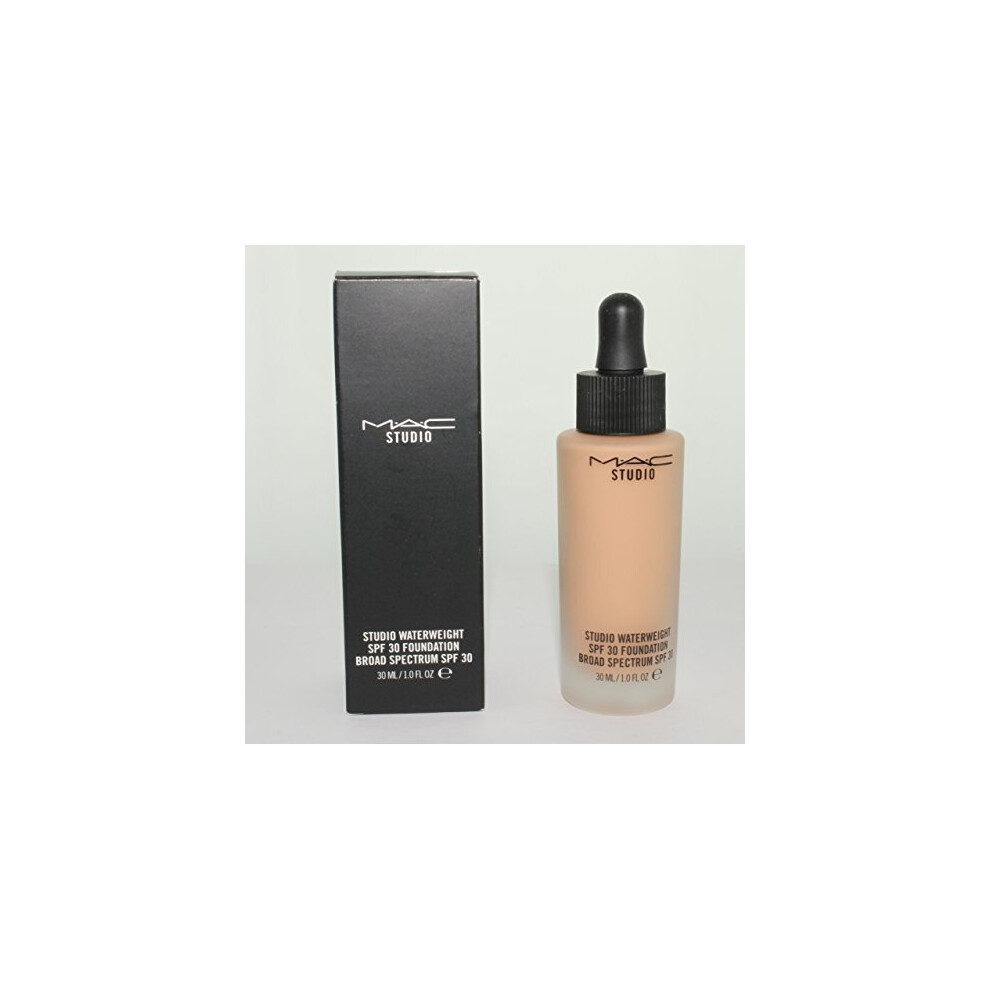 Mac Studio Waterweight Spf30 Pa Foundation 30Ml - Nw22