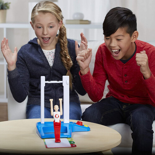Hasbro Gaming Fantastic Gymnastics Game 2